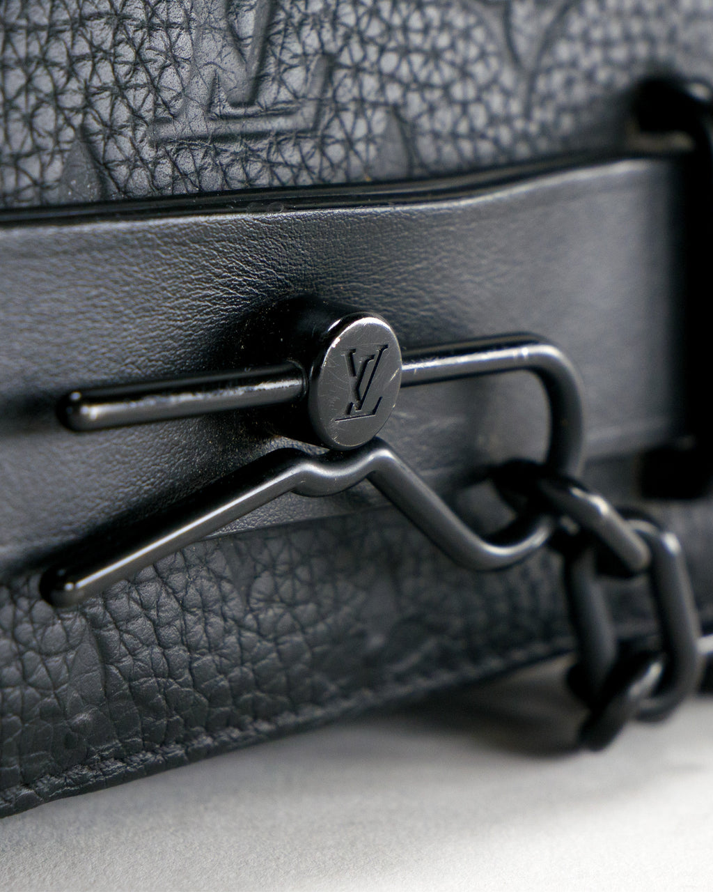 Louis Vuitton Wearable Wallet Bag