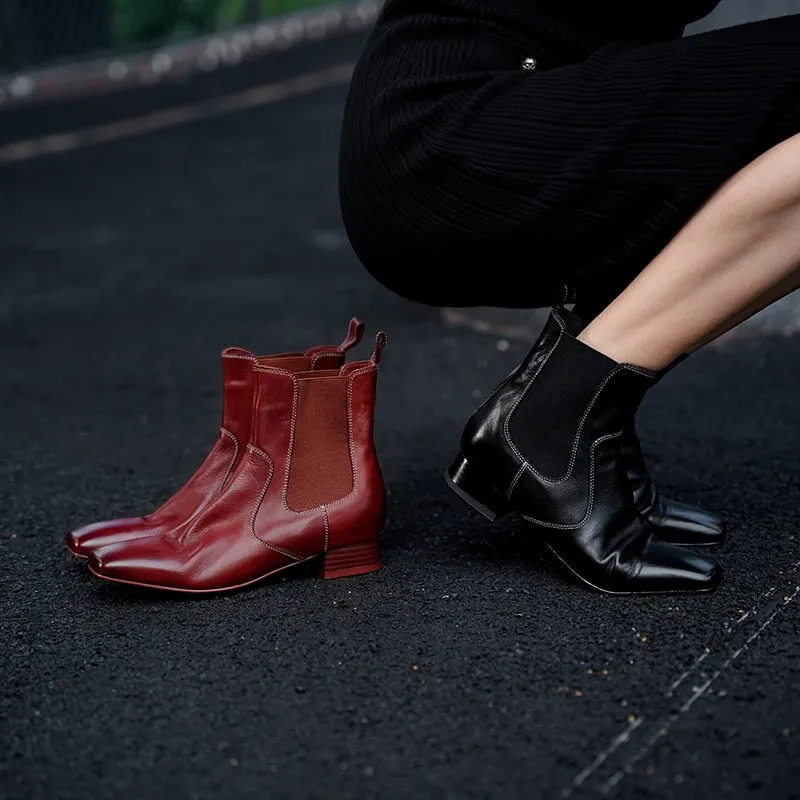 Horse Leather Chelsea Boots Retro Square-Toe Ankle Boots Slimming Boots in Black/Red